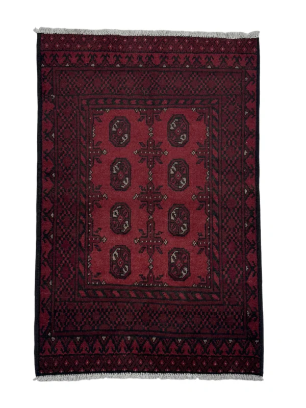 Tappeto Afghan Akhche Rosso, caratterizzato da un design tradizionale e colori vivaci, ideale per arredare con eleganza.