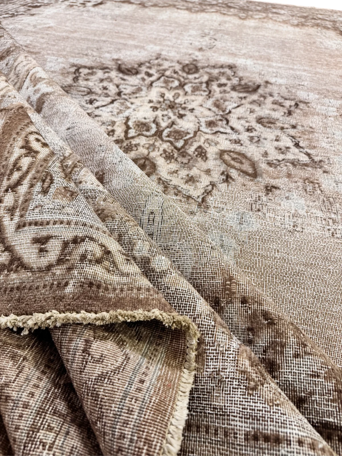 Tappeto Vintage Antico Rettangolare 379x288 cm in Lana – Motivo Floreale e Geometrico - immagine 3