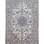 Tappeto Nain 9 Fili Persiano 251x162 cm crema con medaglione centrale blu e motivi floreali