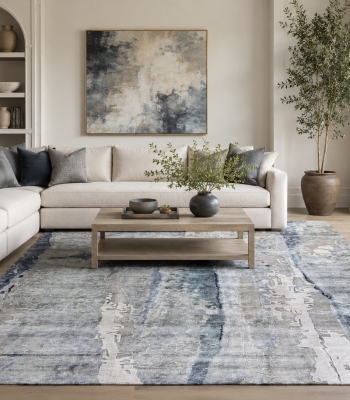 Tappeto Decor bambù e seta astratto 240x170 cm con fasce verticali nei toni blu, grigio e beige su sfondo bianco